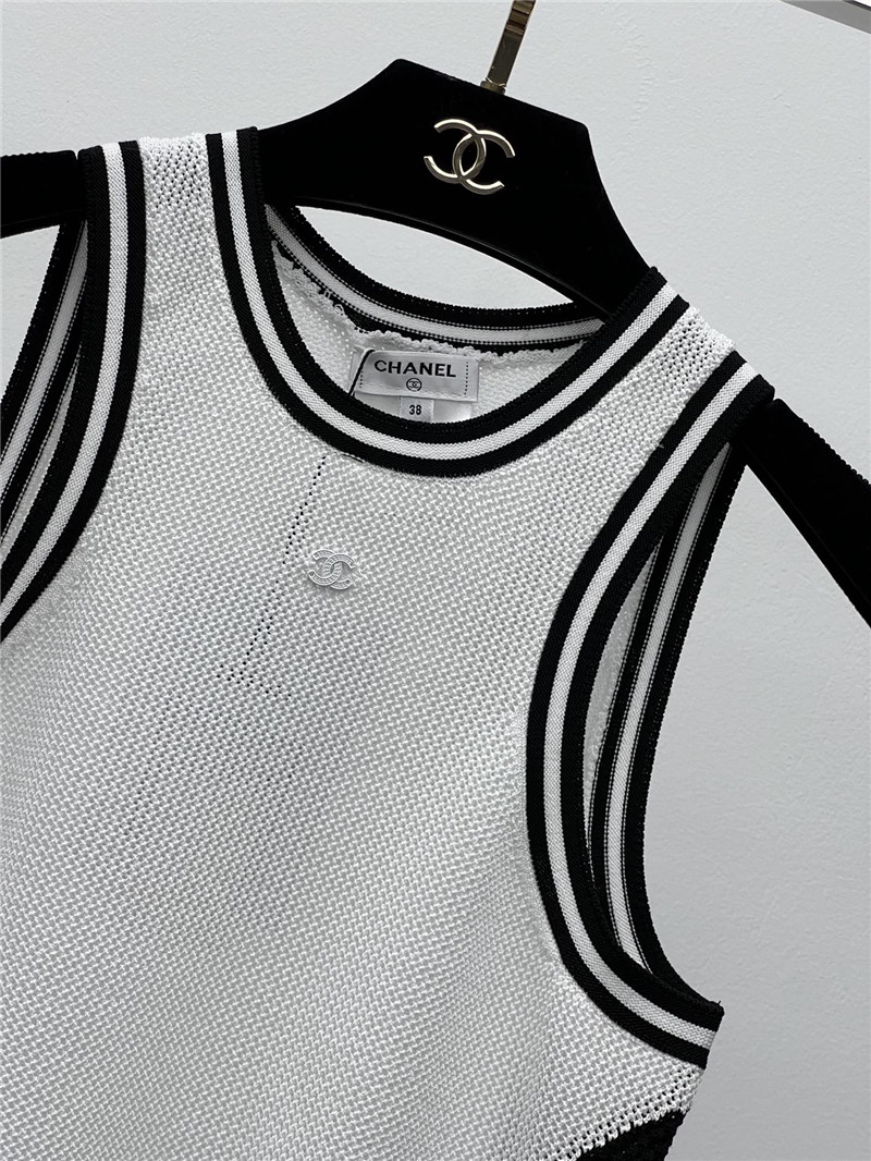 Chanel mesh hollow knitted vest
