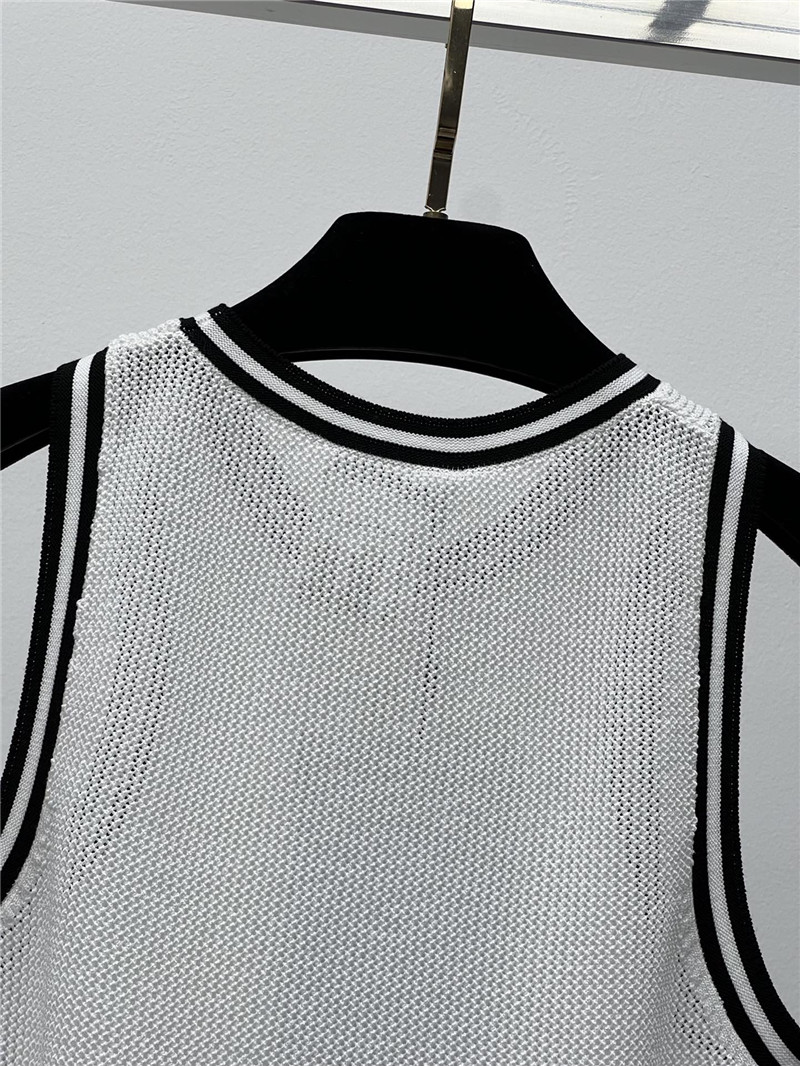 Chanel mesh hollow knitted vest