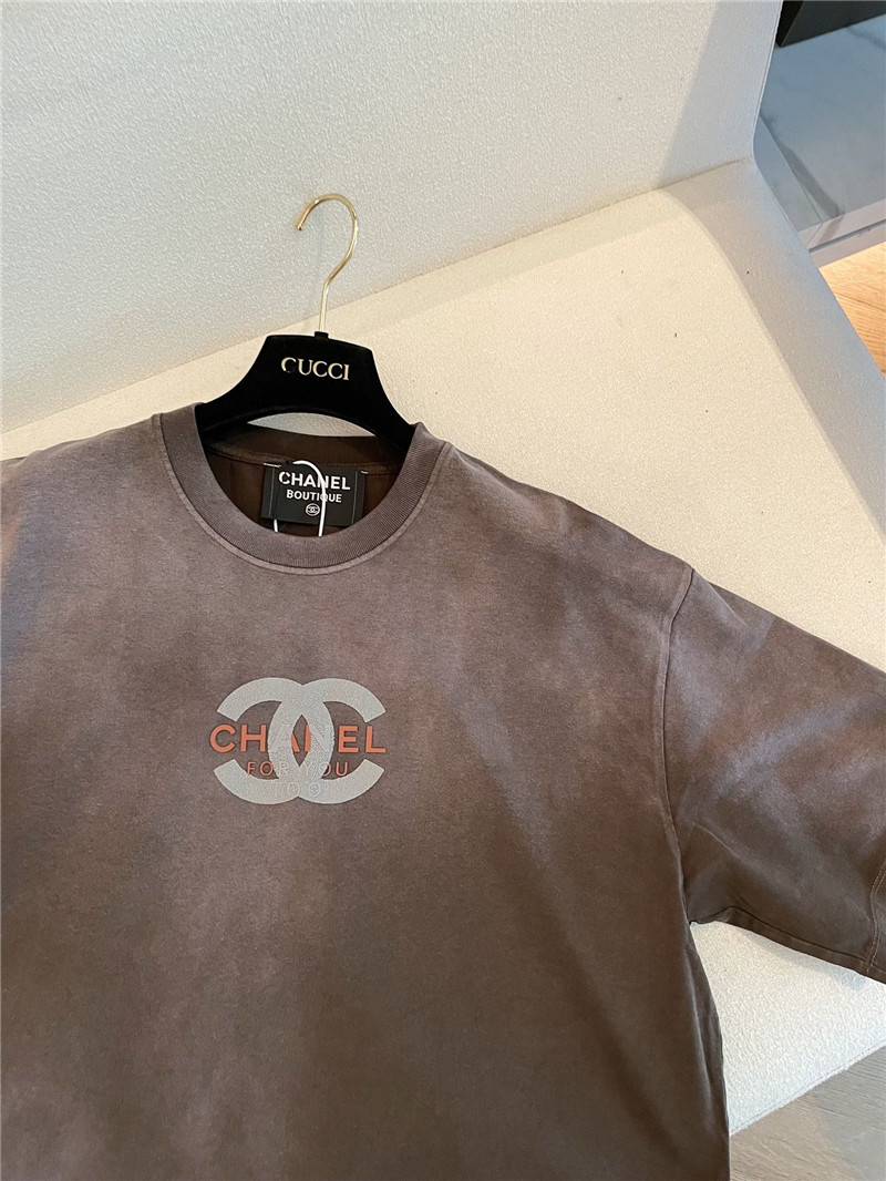 Ch**el brown vintage Ch**el short sleeves