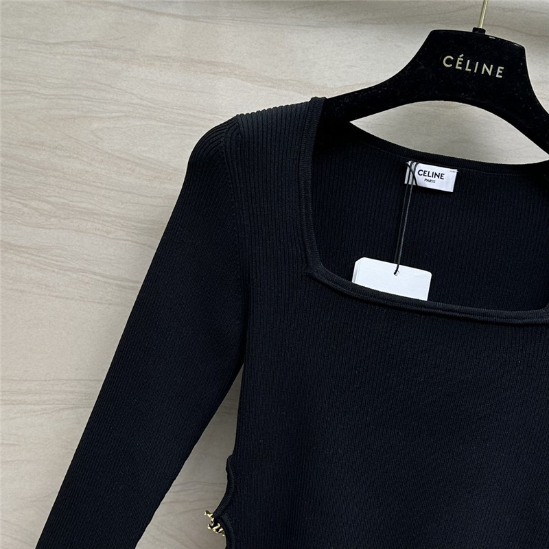 Ce1i*e arc de triomphe side button design square neck top