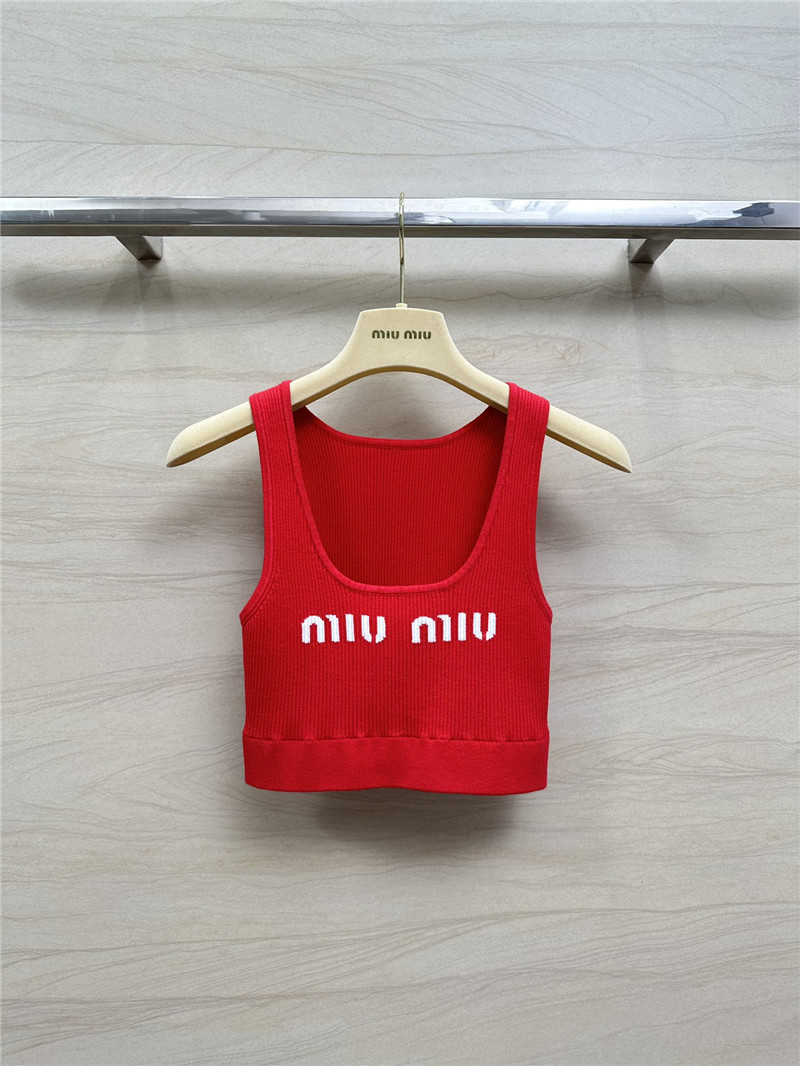 miumiu Kanhua logo knitted short vest