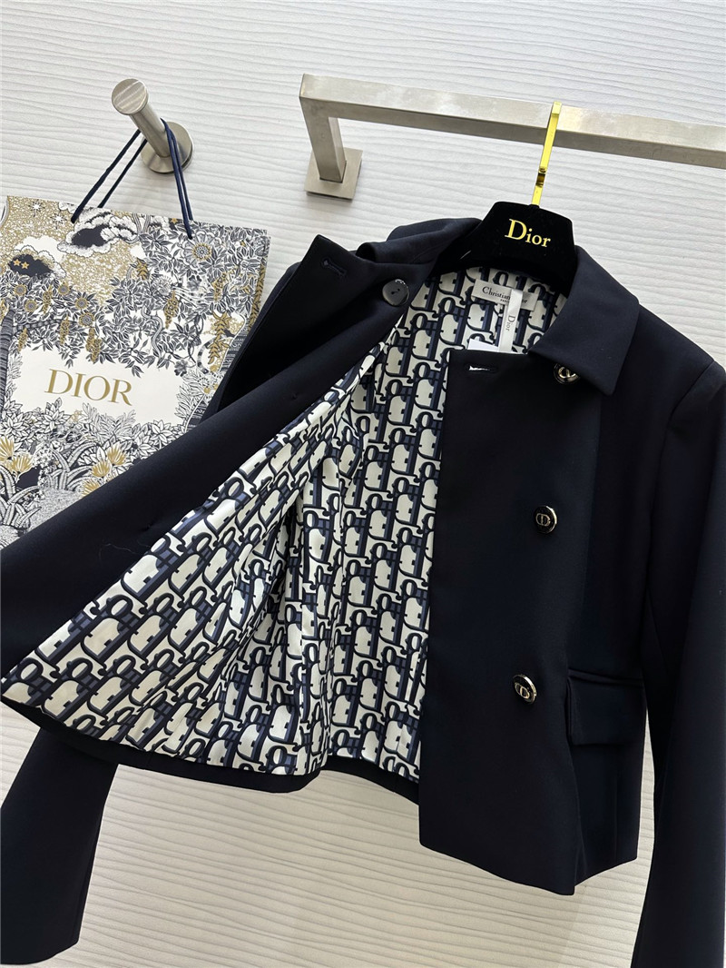 D10r cd button wool jacket