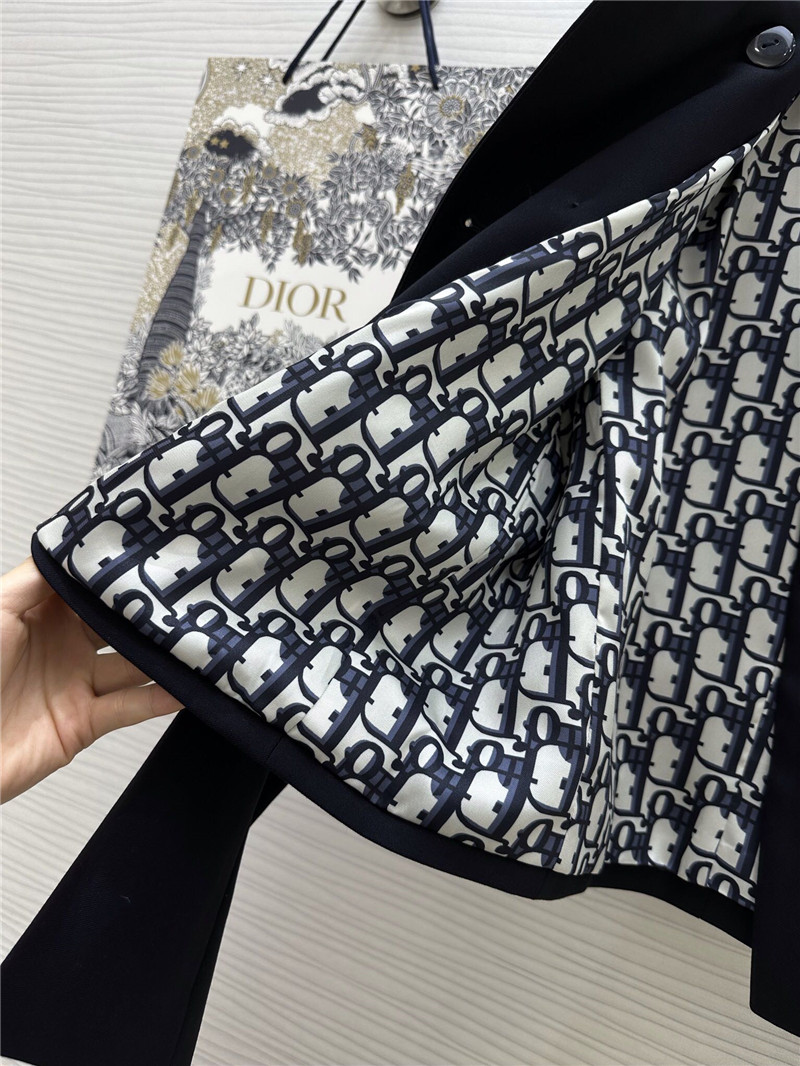 D10r cd button wool jacket