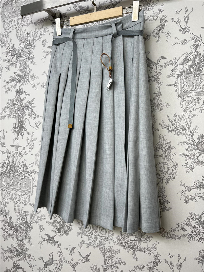 Pra*a new preppy pleated skirt