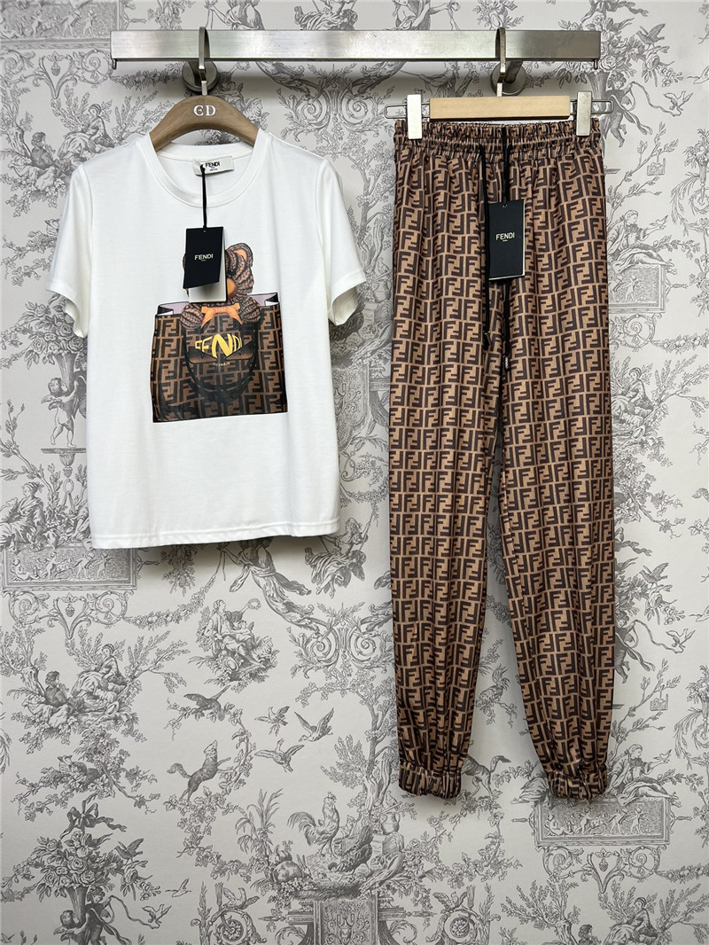 F**di new short sleeve leggings suit