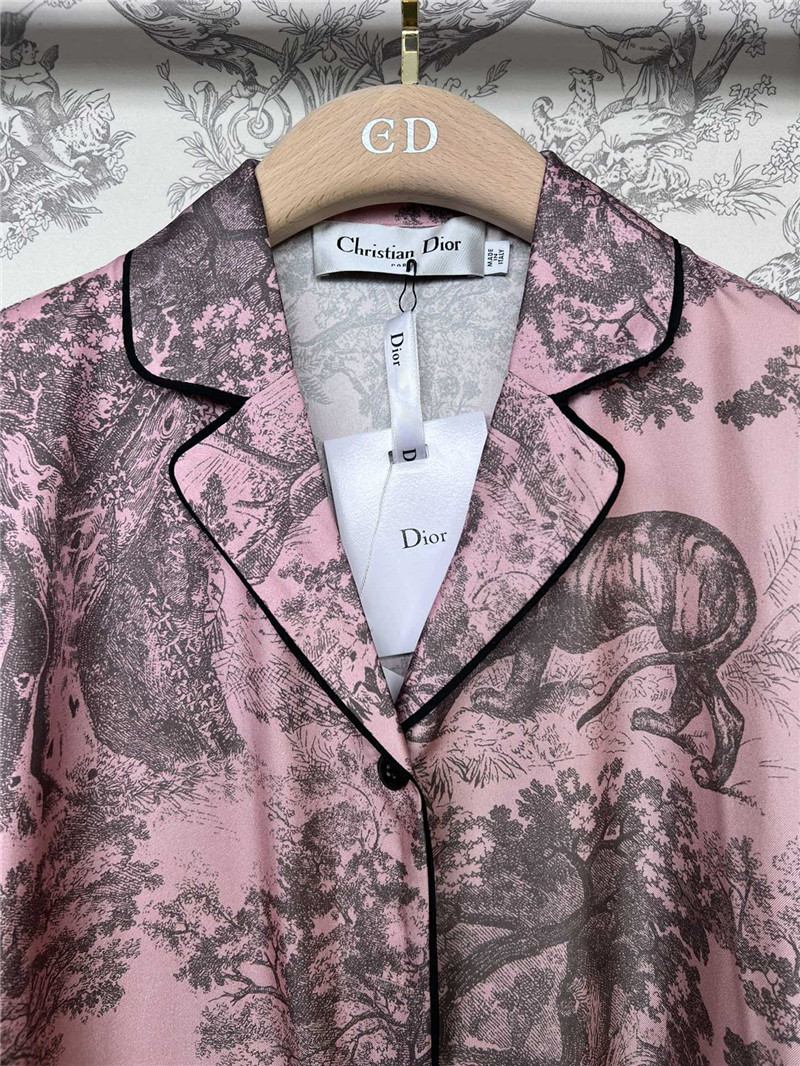 D10r new animal silk suit