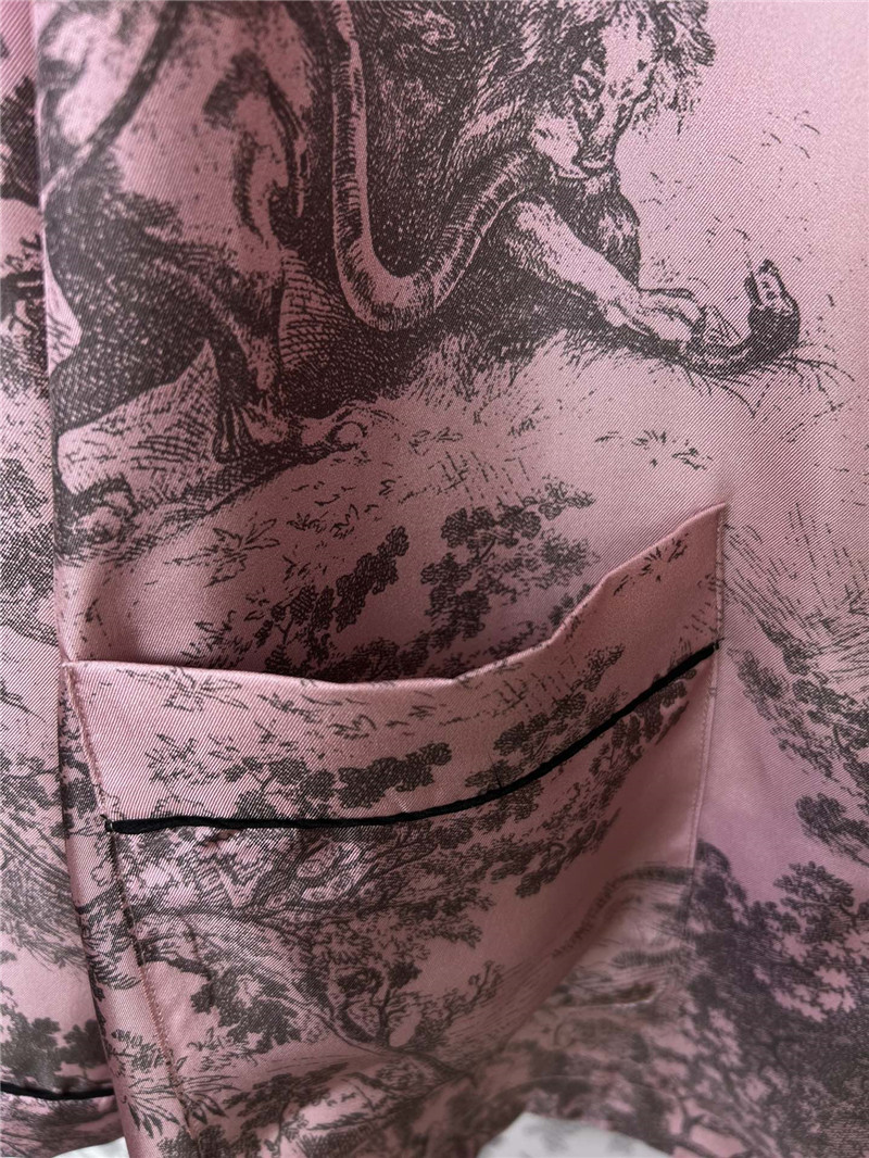 D10r new animal silk suit