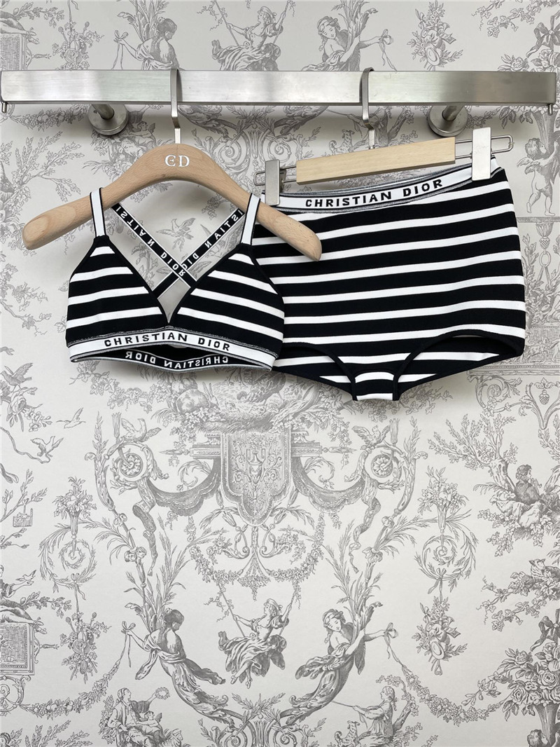 D10r spring and summer beach resort swimwear