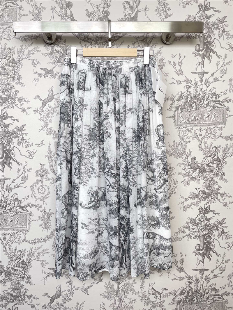dior animal latest collection skirt