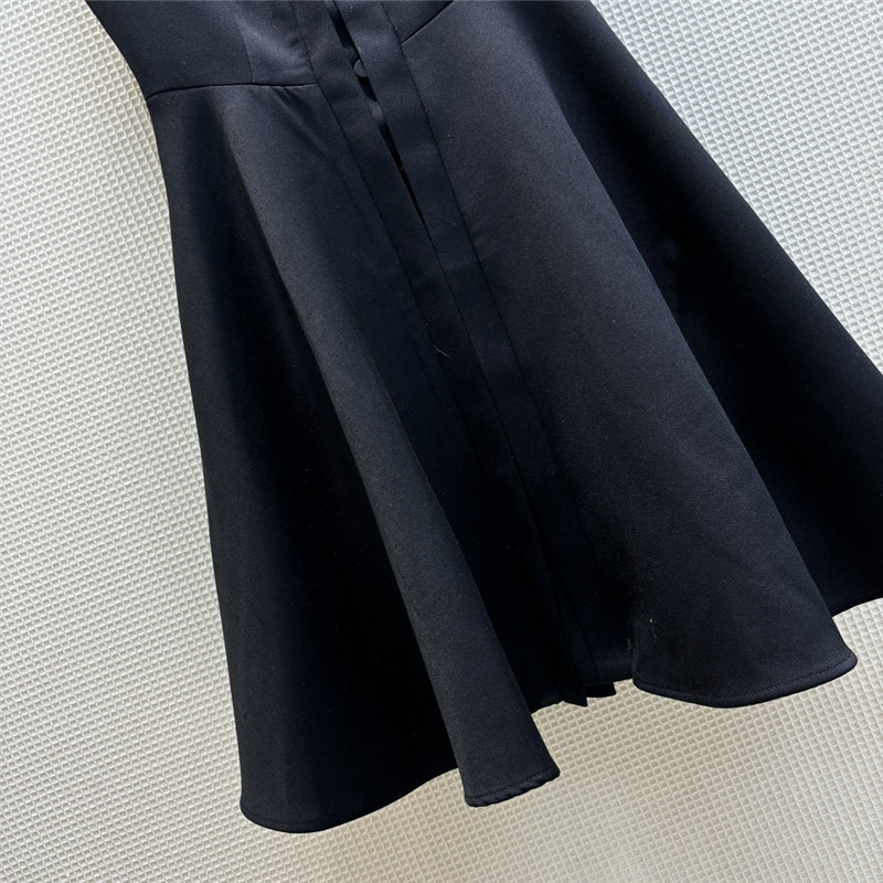 l0vis Vvtt0n lv gem-encrusted button-embellished dress