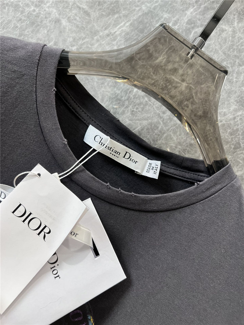 D10r tie-dye art positioning printed t-shirt