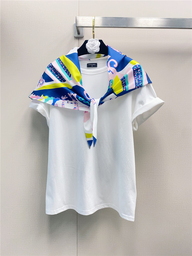 Chanel shawl T-shirt