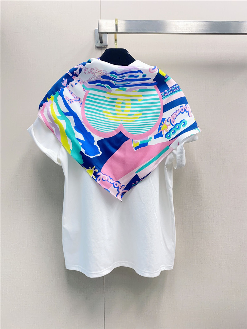 Ch**el shawl t-shirt