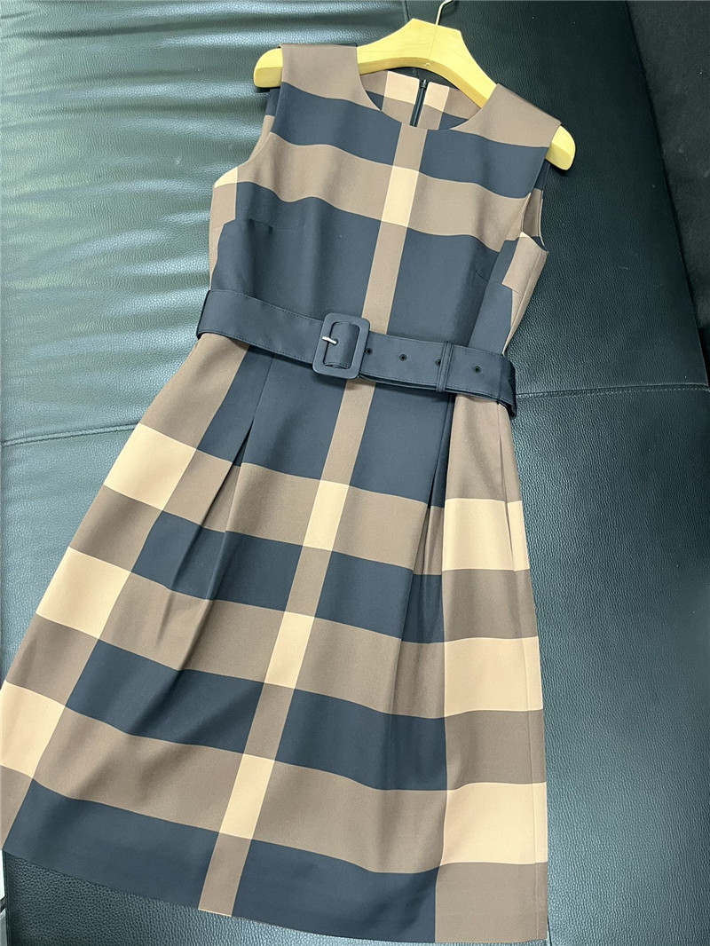 Bv*b*rry spring and summer dress