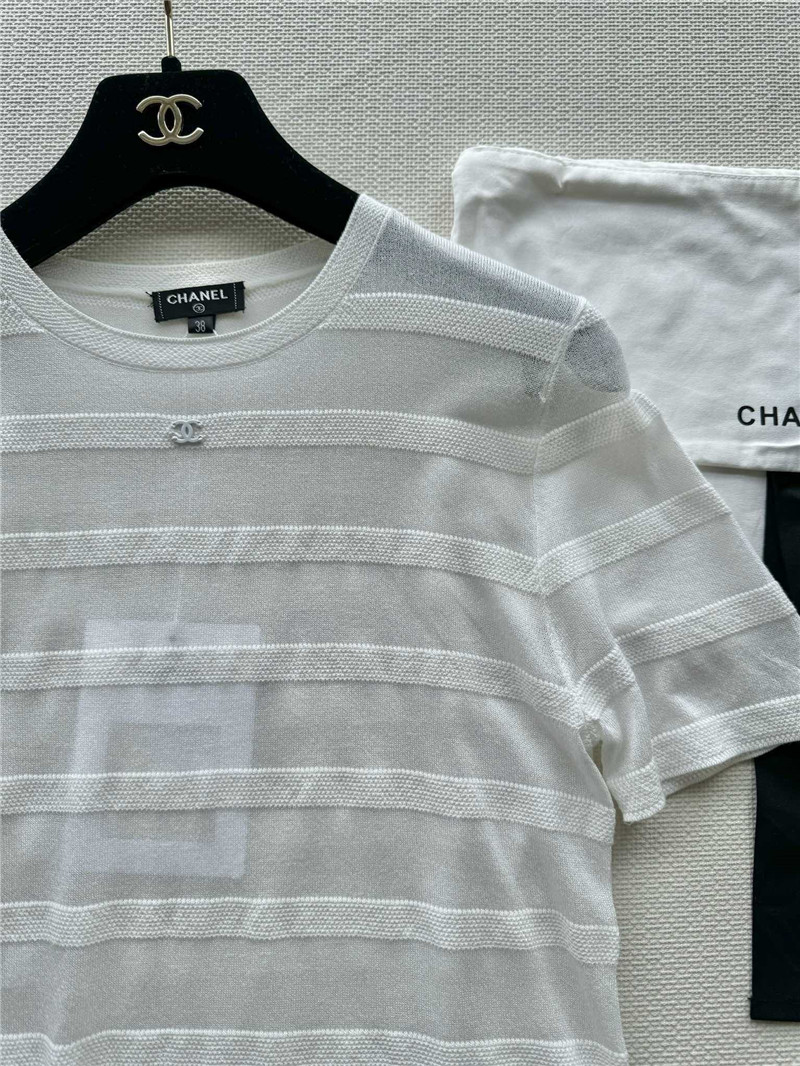 Chanel new knitted sweater