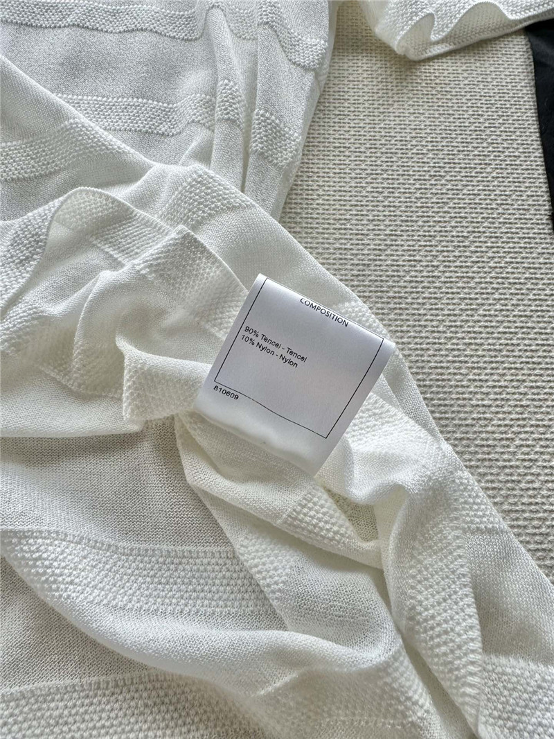 Chanel new knitted sweater