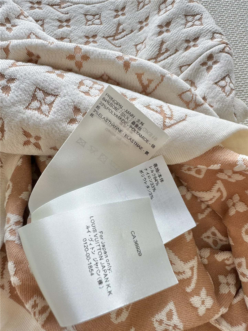 louis vuitton LV sweater + high-waisted slim skirt suit