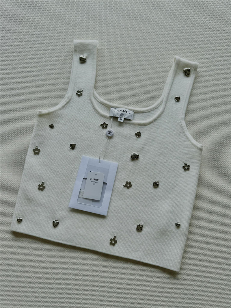 Ch**el new short vest