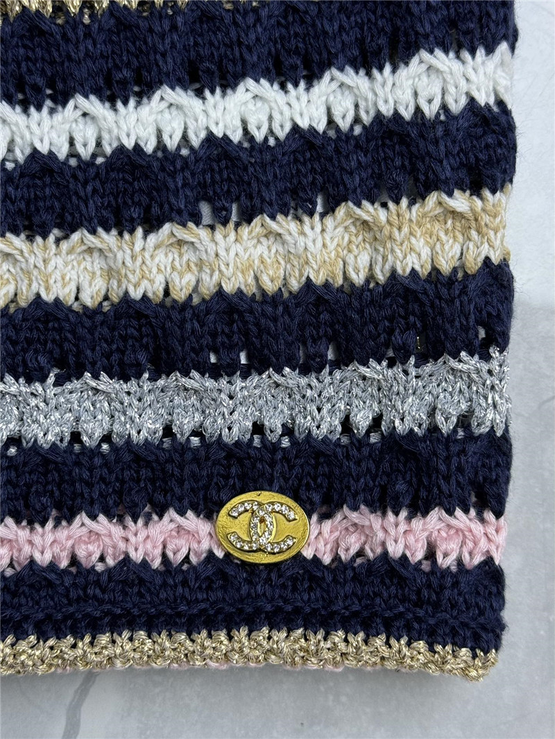 Ch**el contrast striped vest