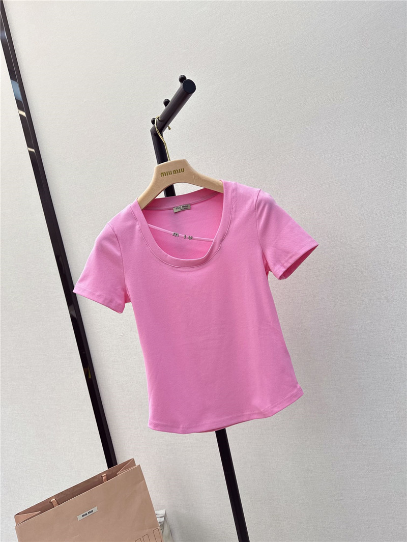 M1um1u slim fit u-neck t-shirt