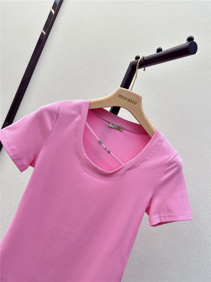 M1um1u slim fit u-neck t-shirt