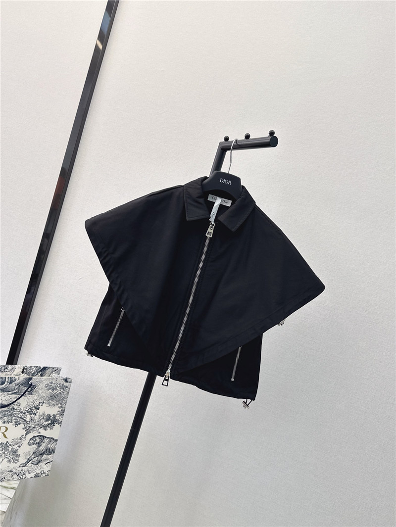 D10r black short cape sleeve vest jacket