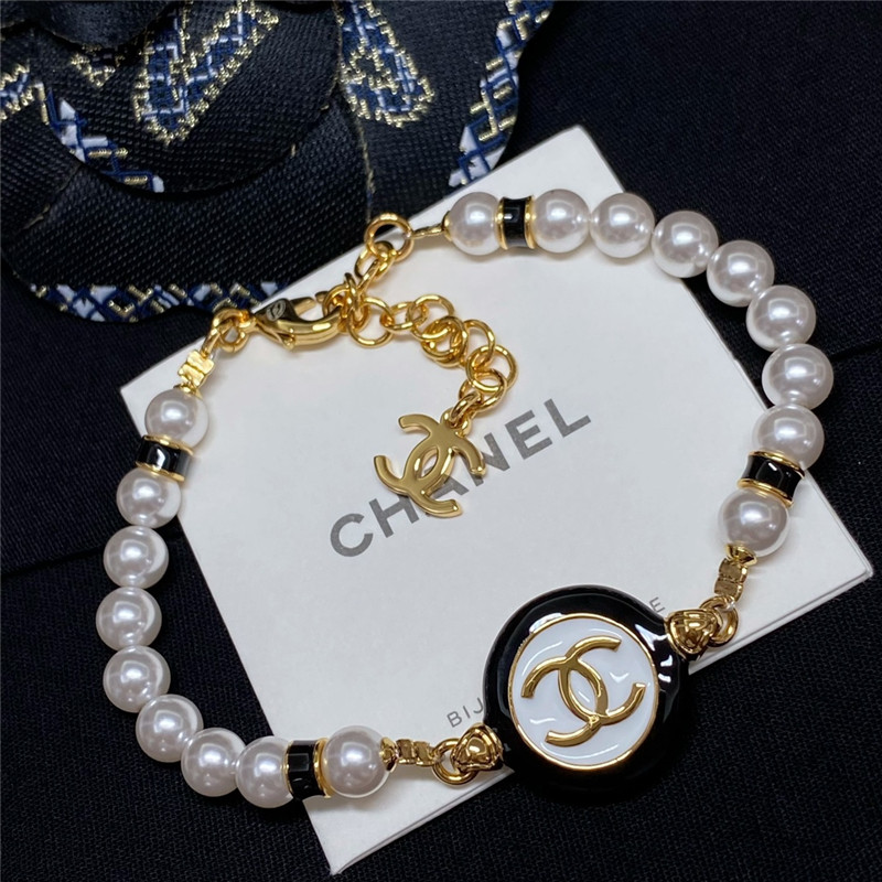 Ch**el black and white button pearl bracelet