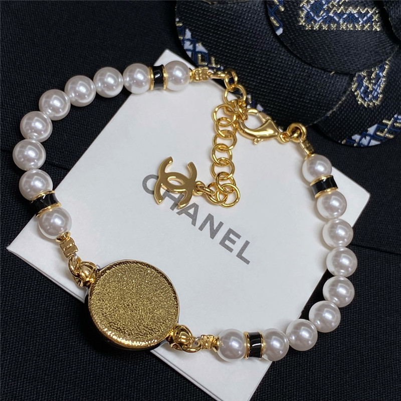Ch**el black and white button pearl bracelet