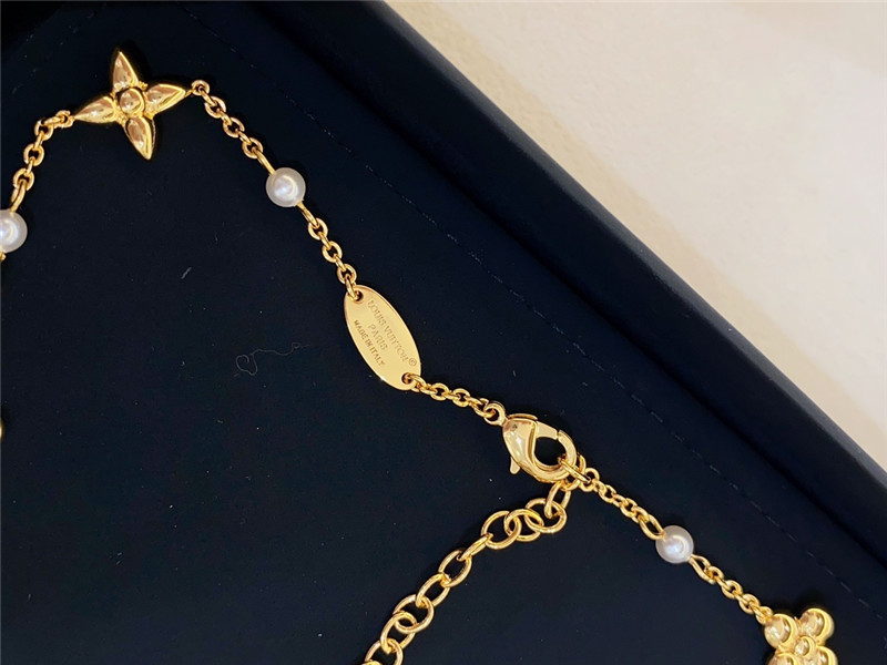 l0vis Vvtt0n lv green gold flower pearl necklace