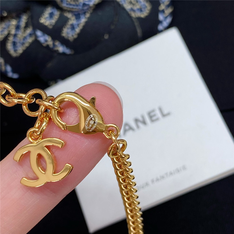 Ch**el letter double c necklace