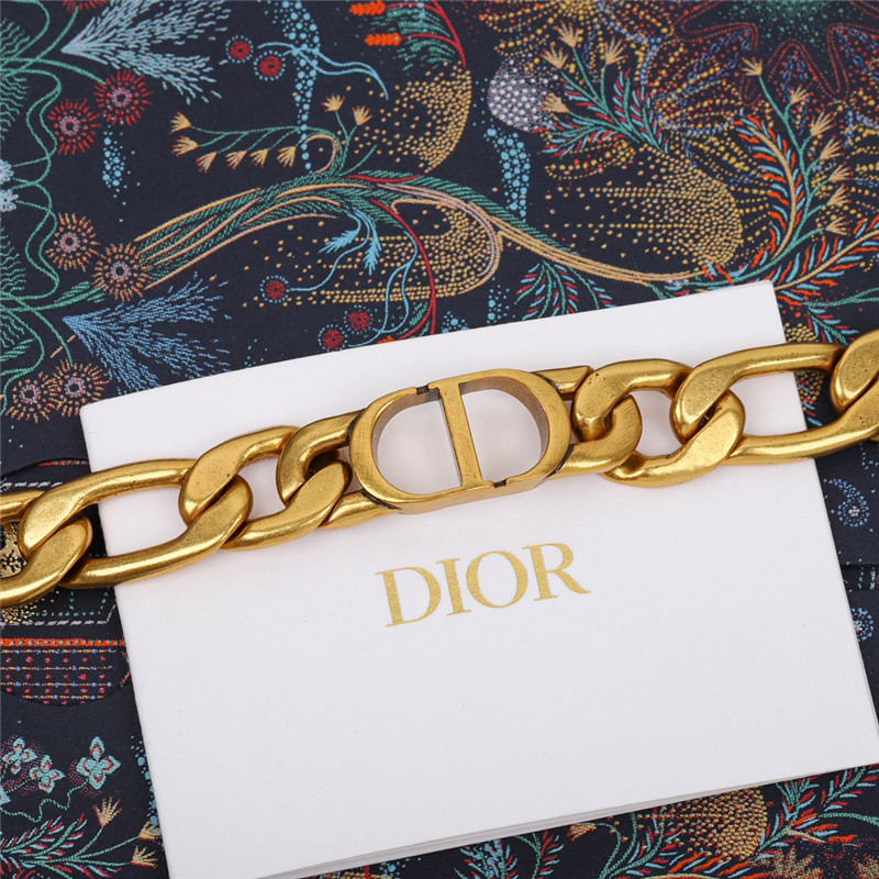 D10r letter bracelet