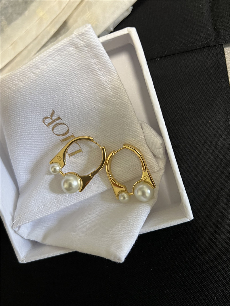 dior large and small pearl earrings