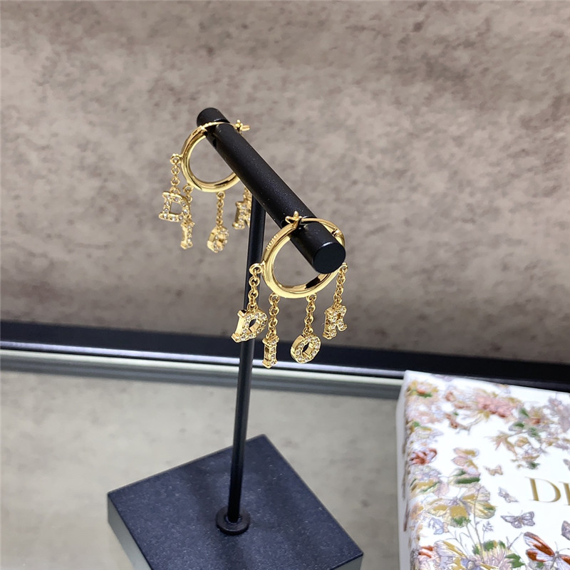 D10r letter pendant earrings