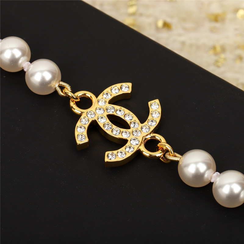 Ch**el pearl bean letter choker necklace