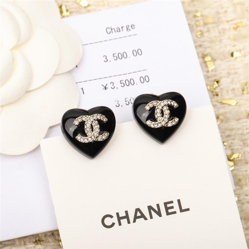Ch**el love double c earrings