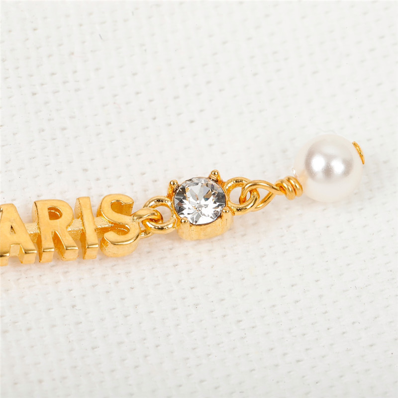 D10r new left and right asymmetrical earrings