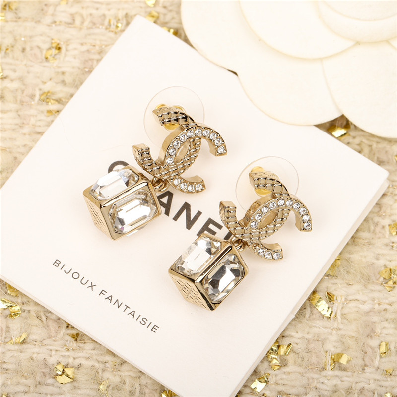 ch**el D1am0nd double c earrings