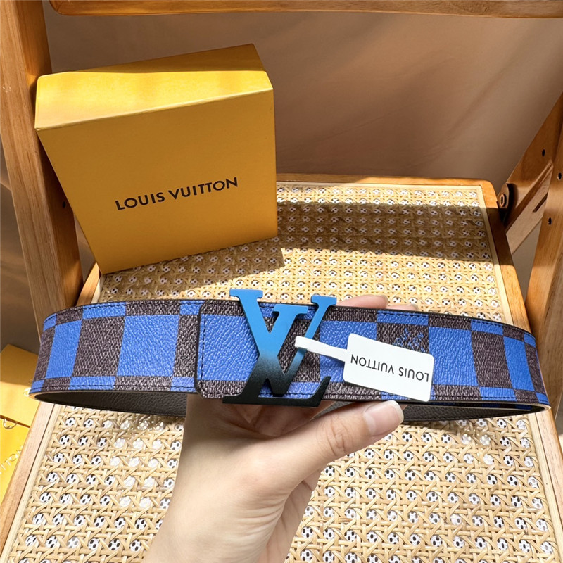 louis vuitton LV plaid canvas with pebbled bottom belt