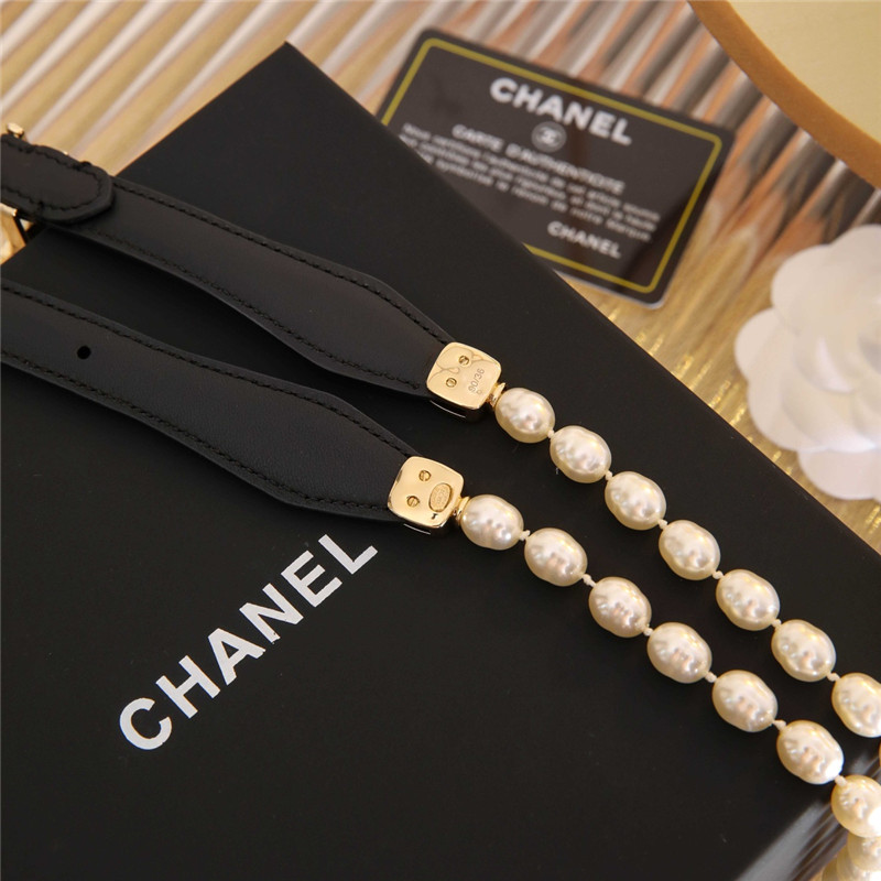 Ch**el classic leather pin buckle with pearl belt