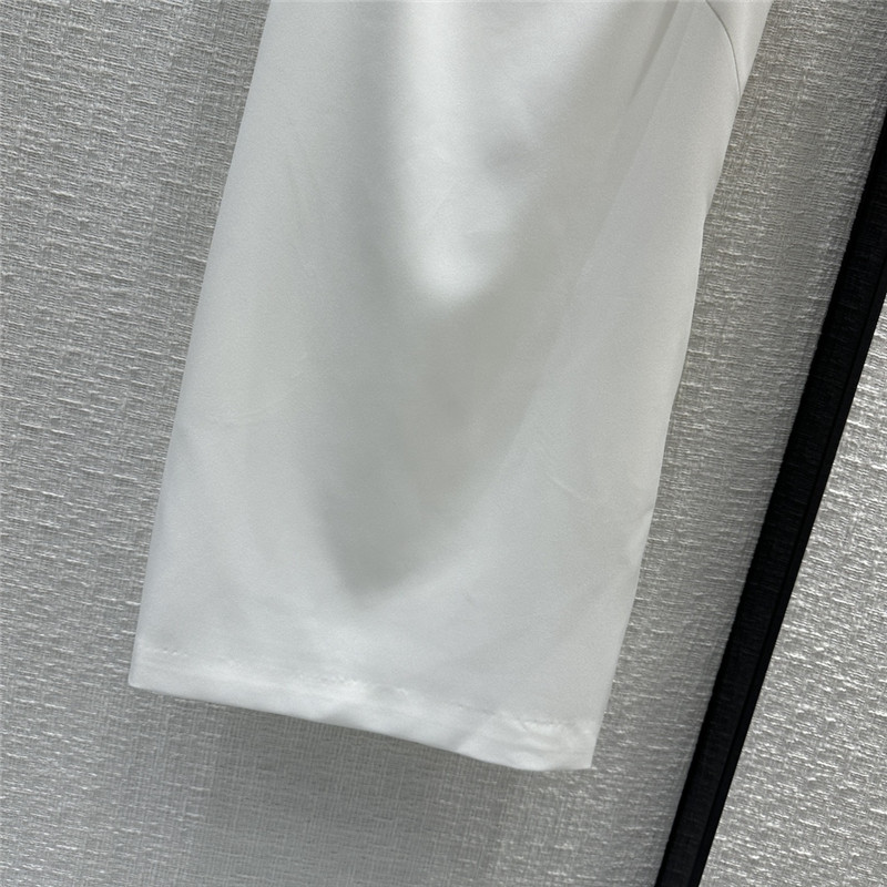 Va1e*ntin0 three-dimensional floral suspender dress replica clothing