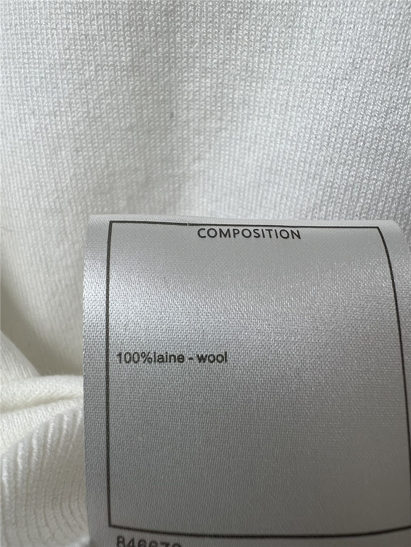 L0ew* pocket embroidered knit t-shirt white