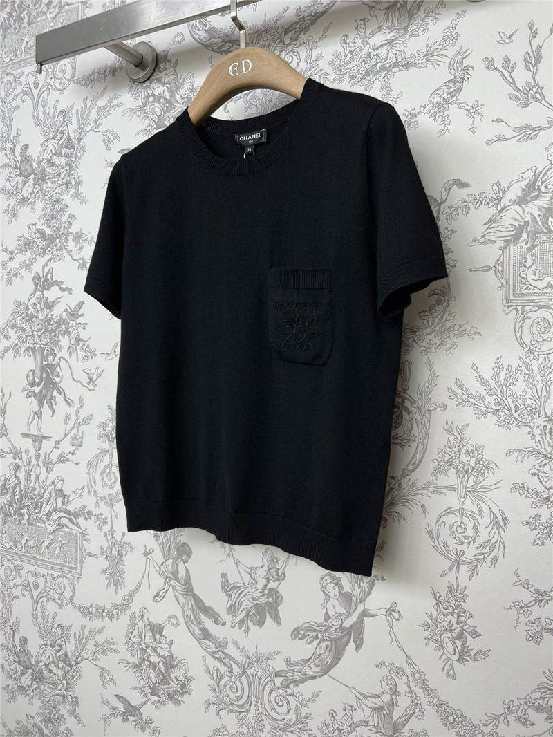 L0ew* pocket embroidered knit t-shirt black