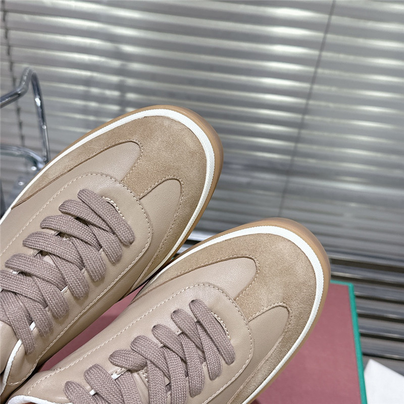 L0r0 P1ana tennis walk sneakers