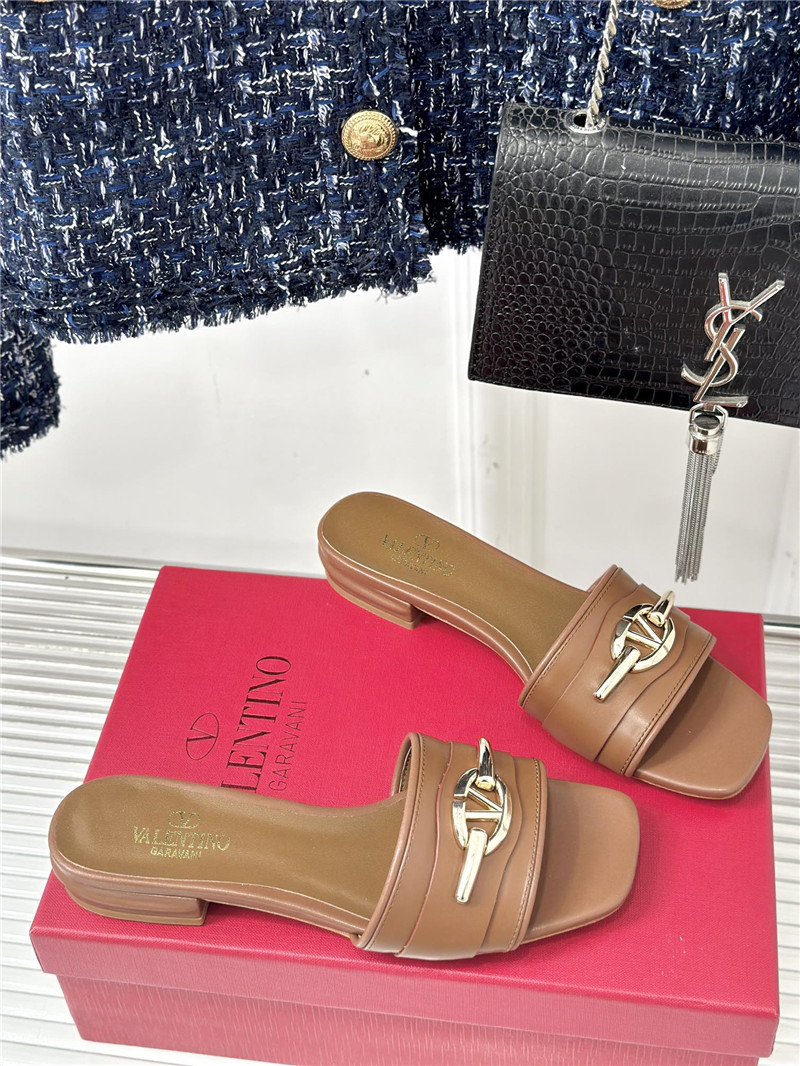 va1e*ntin0 thick heel sandals ma1s0n Marg*e1a replica shoes