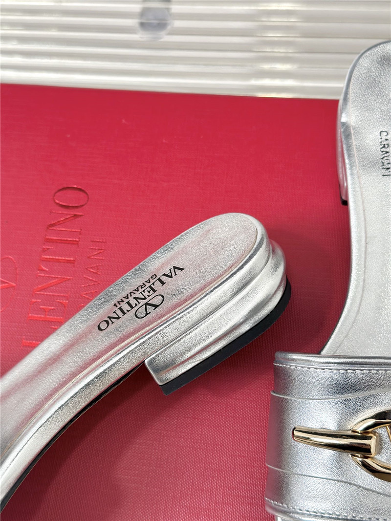 va1e*ntin0 thick heel sandals ma1s0n Marg*e1a replica shoes