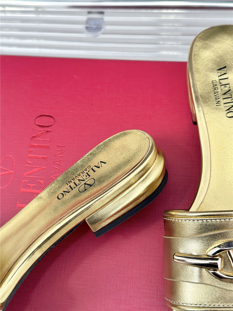 va1e*ntin0 thick heel sandals ma1s0n Marg*e1a replica shoes