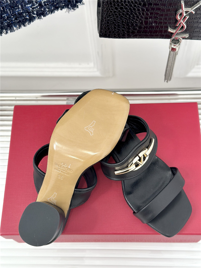 va1e*ntin0 thick heel sandals ma1s0n Marg*e1a replica shoes