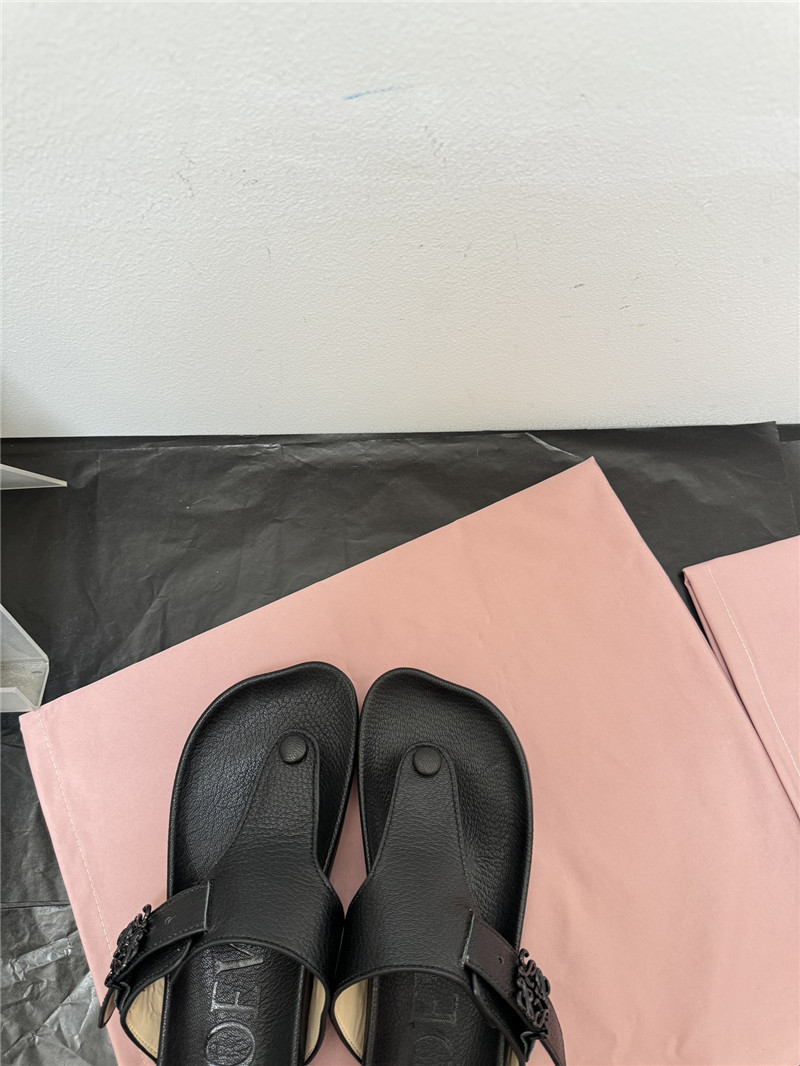 L0ew* new leather slippers for couples