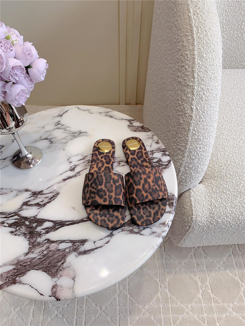 y51 pointed toe hollow kitten heel shoes Marg*e1a replica shoes