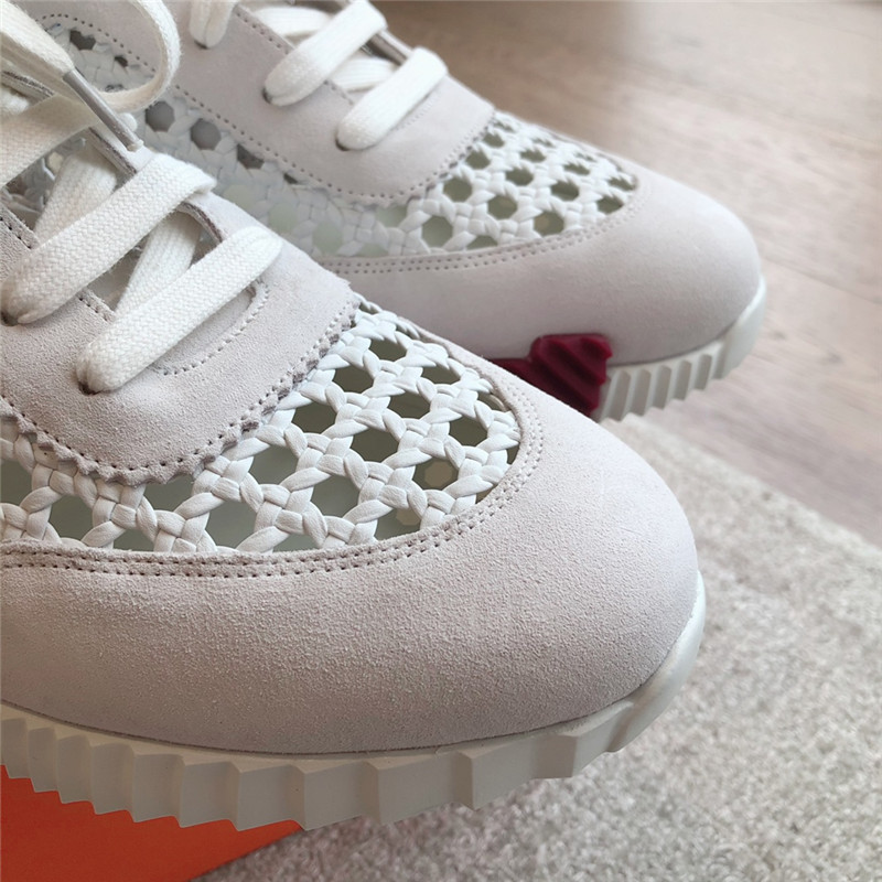 H**me5 bouncing sneakers for women